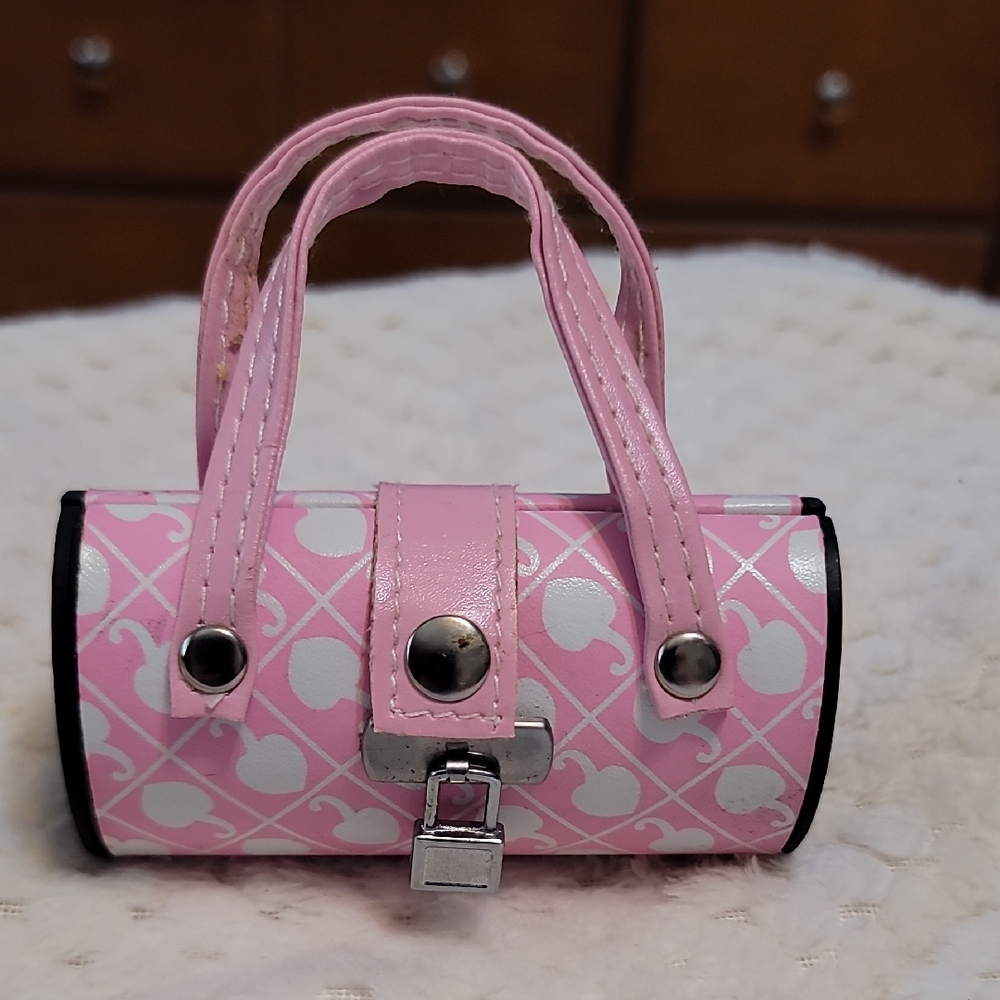 4 Piece Grooming Set In Mini Pink and Silver Coloured Women's Mini Handbag